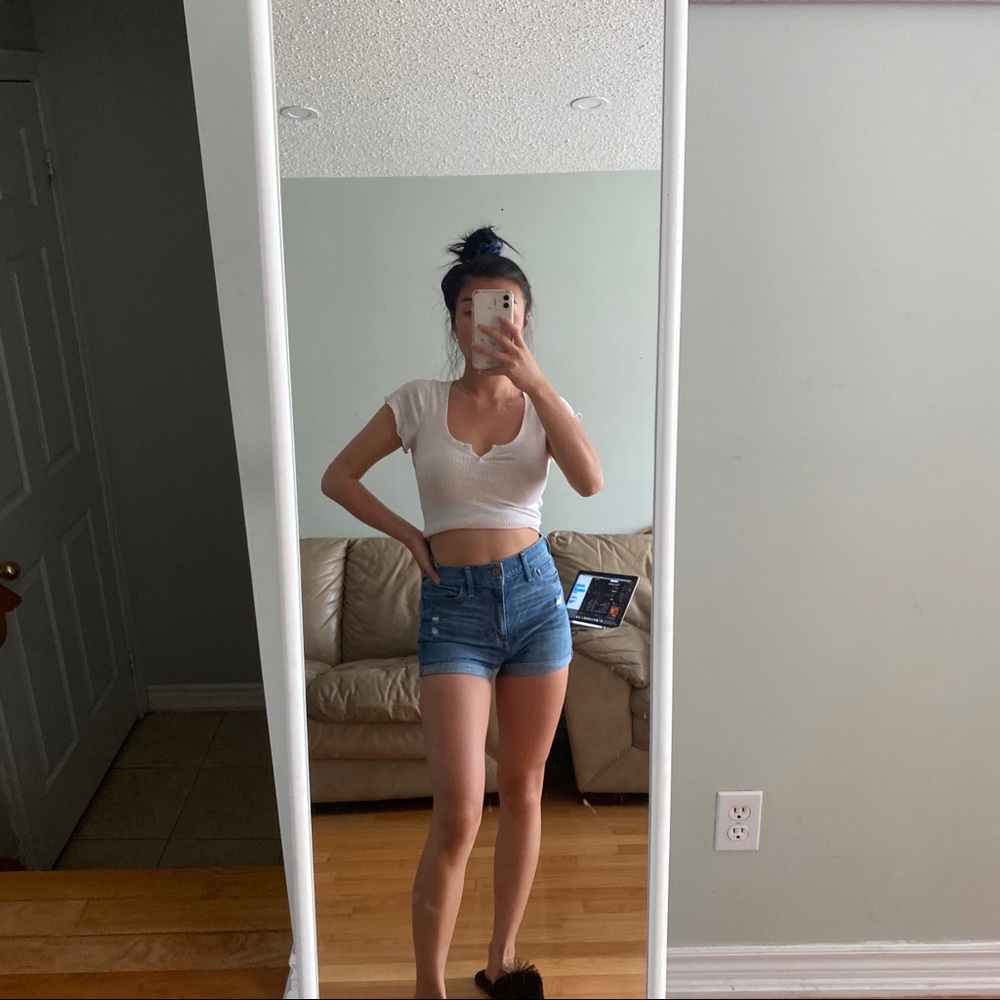 HOLLISTER Jean shorts